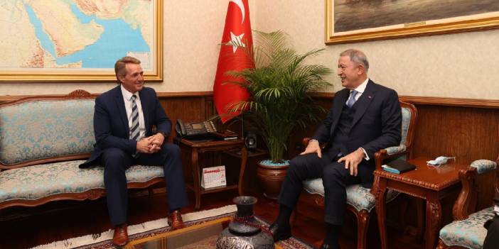 Bakan Akar, ABD'nin Ankara Büyükelçisi Flake'i kabul etti