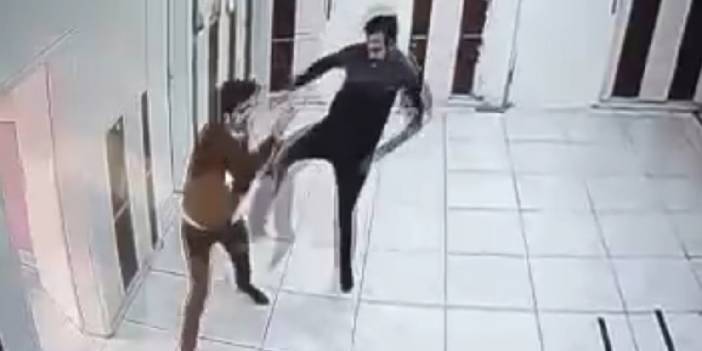 Veli ile öğretmen okulda birbirine girdi