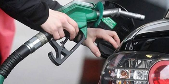 Akaryakıtta beklenen indirim geldi