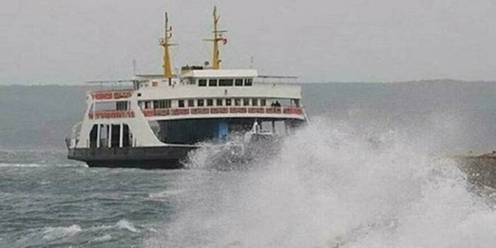 Feribot seferlerine ‘fırtına’ engeli