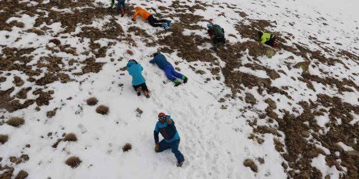 Van'da çığ felaketi... İtalyan kayakçılar yaralandı