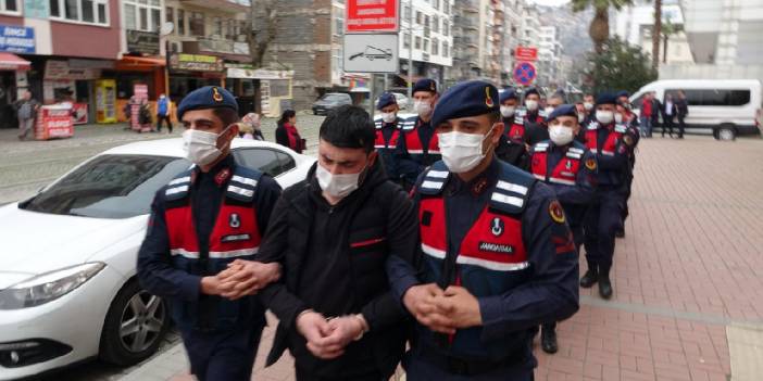 2 ilde 'PKK'ya finansman' operasyonu: 5 gözaltı