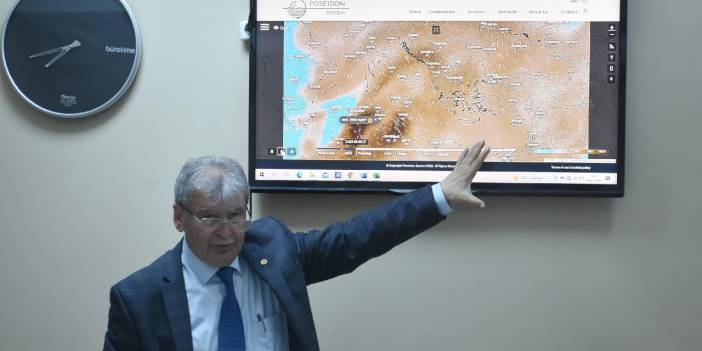 Prof. Dr. Yaşar: Çöl tozu tabakası koronavirüsün havada kalış süresini artırıyor