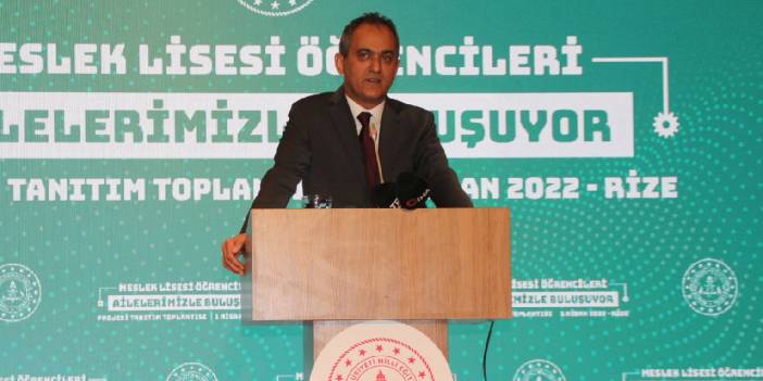 Bakan Özer: 'Kız çocukları okula gitmiyor' söylemi tarih oldu