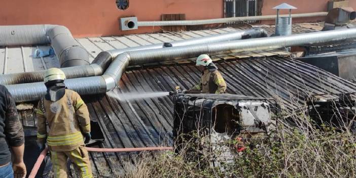 Sultangazi'de fabrikada yangın