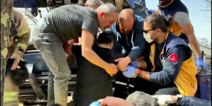 Vinç halatı operatörün üzerine düştü