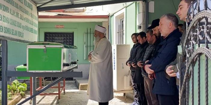 Sakarya'da öldürülen çift ile oğulları toprağa verildi