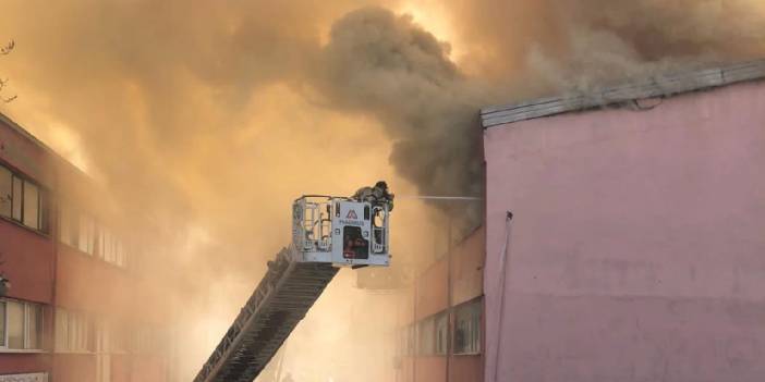Başakşehir'de sanayi sitesinde yangın