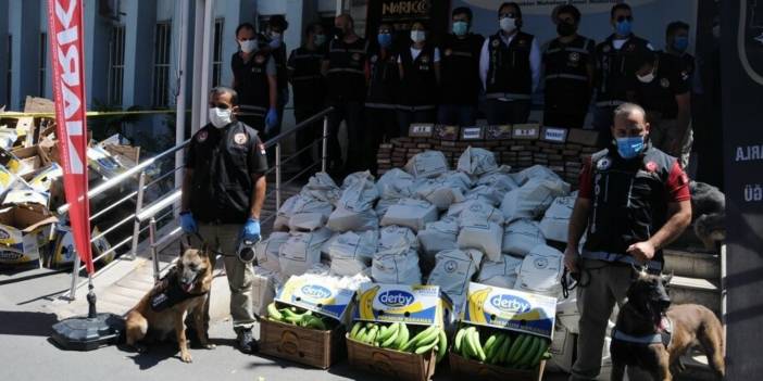 Muz kasalarında 1,3 ton kokain yakalanmıştı: 4 kişi tahliye edildi