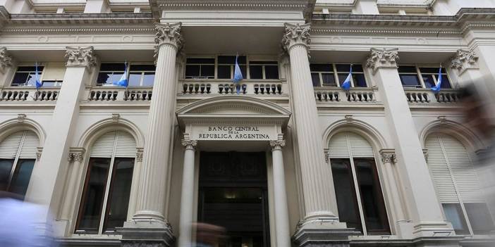 Ülkede enflasyon yüzde 55! Arjantin, faiz oranını 250 baz puan artırdı