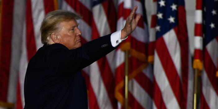 ABD'de anket: Trump öne çıkıyor