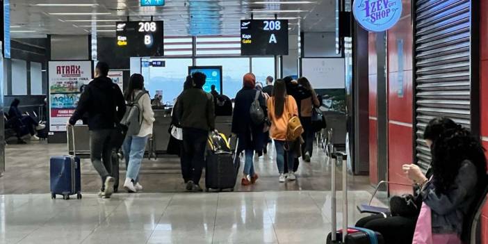 Turizm geliri geçen yılın ilk çeyreğine göre yüzde 124,4 arttı