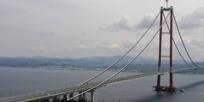 Çanakkale'de feribotlar da köprü de boş kaldı