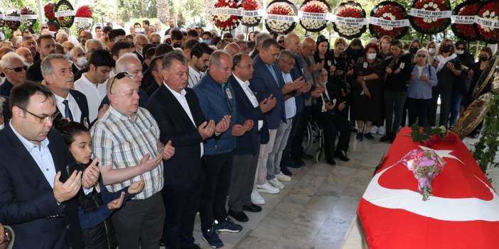 Eski CHP Milletvekili Canan Arıtman son yolculuğuna uğurlandı