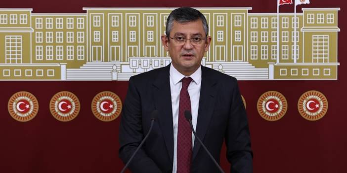 Özgür Özel'den Eskişehir Valiliğinin 15 günlük yasak kararına tepki