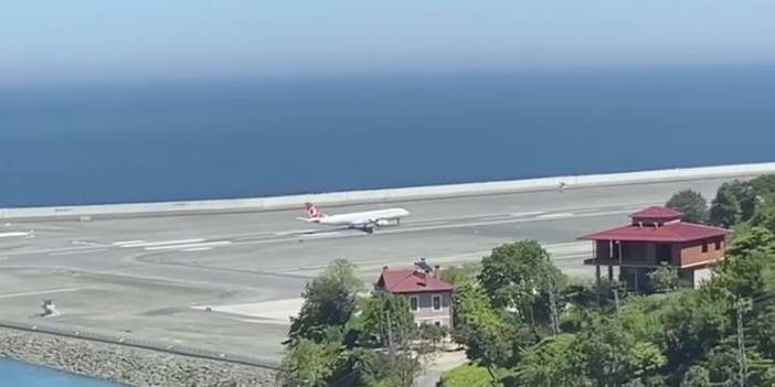 Rize-Artvin Havalimanı’na tarifeli ilk uçak indi
