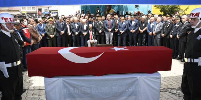 Şehit piyade sözleşmeli er Güler, Gümüşhane'de son yolculuğuna uğurlandı