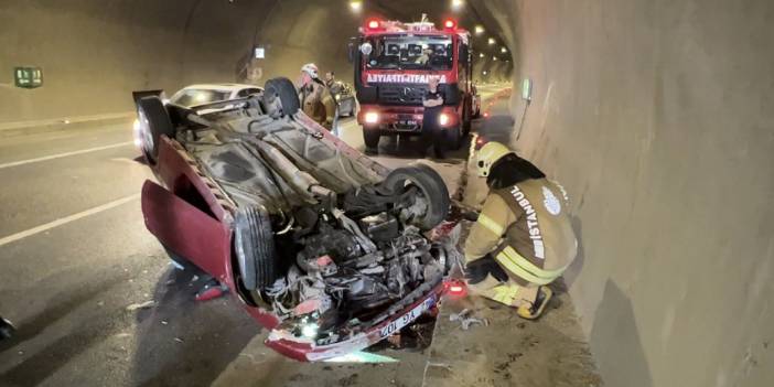 Taksiye çarpan otomobil takla attı
