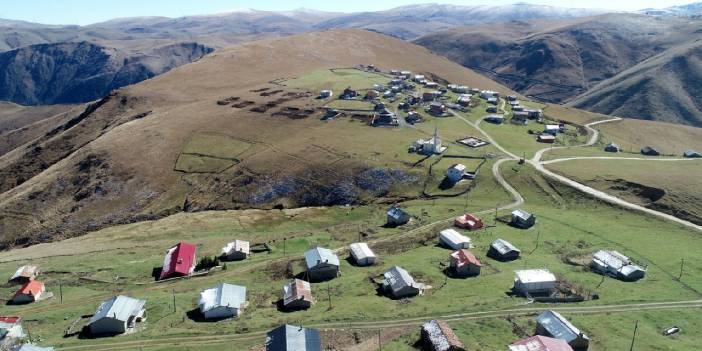 Karadeniz yaylalarında kaçak yapılar yıkılıyor