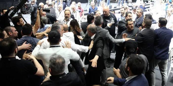 Beşiktaş Mali Genel Kurulu'nda arbede: Salon karıştı