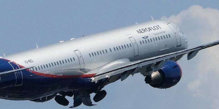 Sri Lanka Rus yolcu uçağını alıkoydu