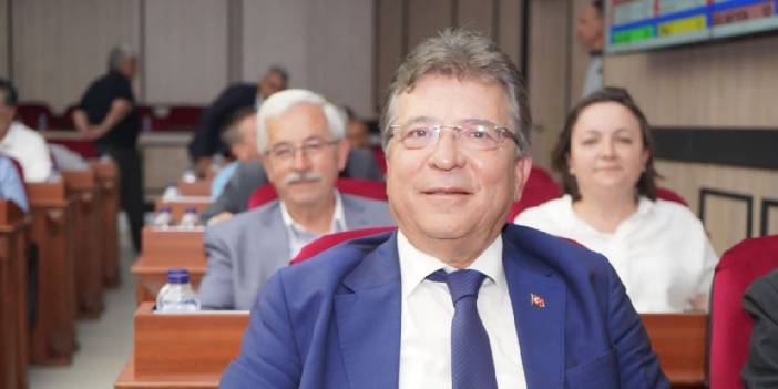 Edremit Belediye Başkanı'na makamında saldırı