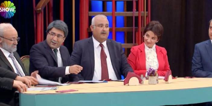 Güldür Güldür'den 6'lı masa skeci