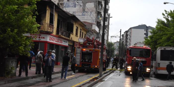 Otel alev alev yandı