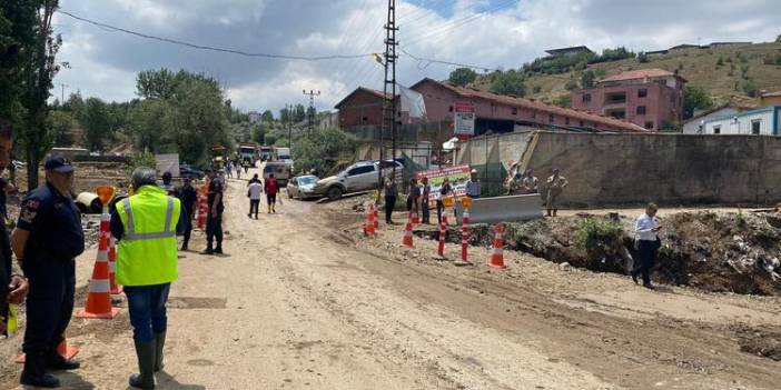 Ankara'da selde kaybolan arıcıyı 350 kişilik ekip arıyor