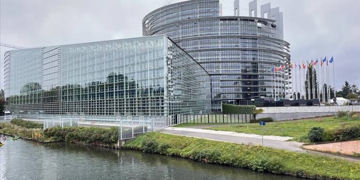 Avrupa Parlamentosu komiteleri, nükleer ve gazı yeşil yatırım olarak tanımlamaya karşı