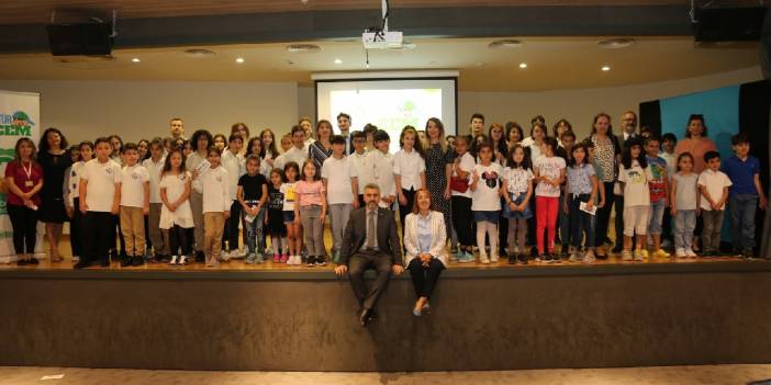 Ataşehirliler geri dönüştürerek, bütçelerine katkı sunuyor