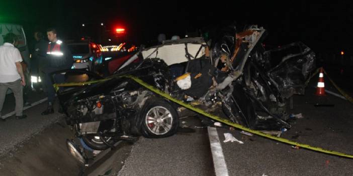 Otomobil ile yolcu otobüsü çarpıştı: 2 ölü, 16 yaralı