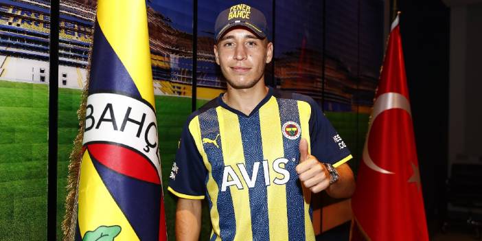 Emre Mor formayı giydi