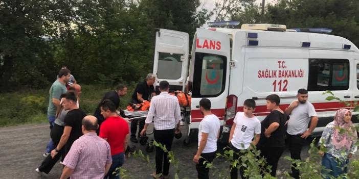 Tarım aracı devrildi: 1 ölü, 6 yaralı