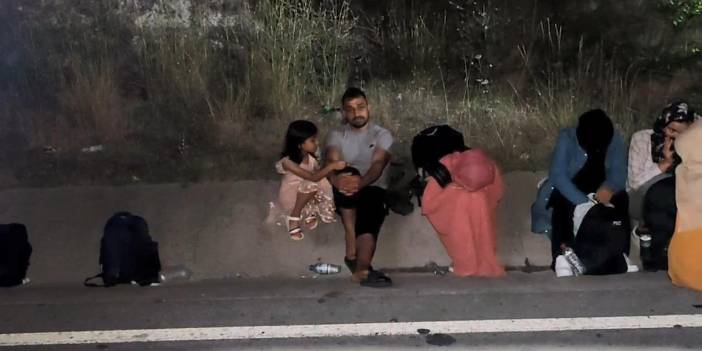 Minibüste 29 göçmen yakalandı: Havasız kalan göçmenler bayıldı