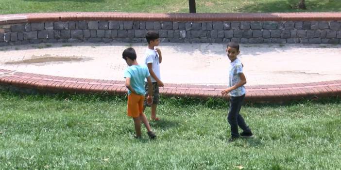 Parkta oynayan çocuğa pitbull saldırdı