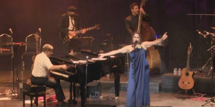 Pink Martini İstanbul'da konser verdi
