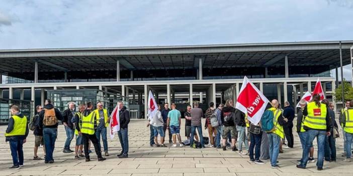 Lufthansa'da grev büyüyor: Uçaklar yerde kaldı