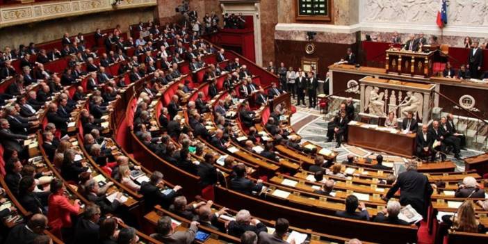 Fransa parlamentosundan Suriye operasyonuna karşı 102 imza