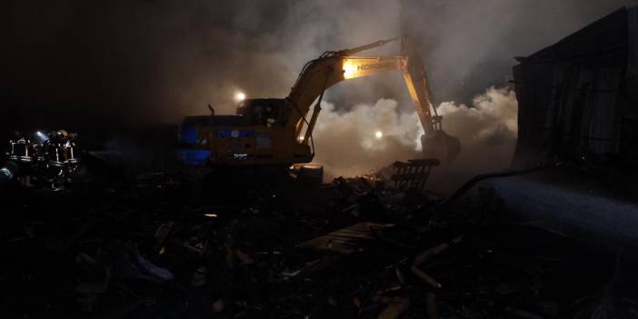 Palet fabrikasında yangın