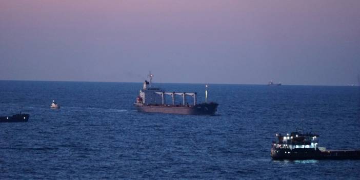 Bakan Akar: 3 tahıl gemisi yola çıktı