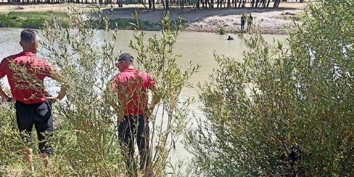 Aras Nehri'nde çocuğunu kurtarıp, kendisi boğuldu