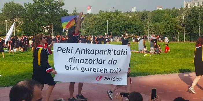 ODTÜ'de engellemelere rağmen mezuniyet: Pankartlar tek tek kontrol edildi