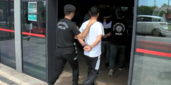 Kartal Cemevi Başkanı'na saldırıda gözaltına alınanlar sağlık kontrolüne götürüldü