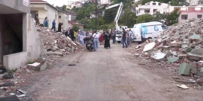 Tokatköy'de kentsel dönüşüm dayatması: Elektrikler kesildi, 'AKP istifa' sloganları yükseldi