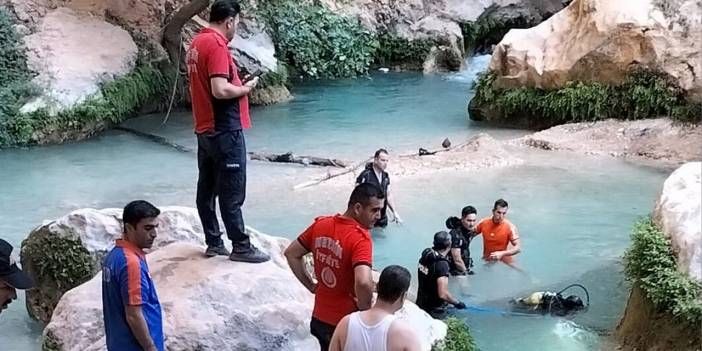 Terliğini almak isterken dereye düşen çocuk öldü