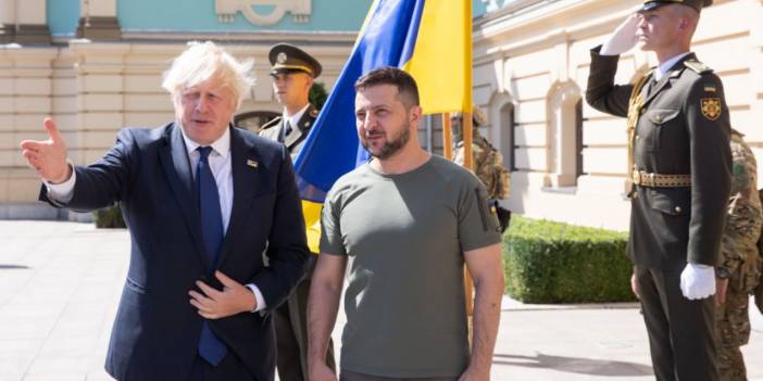 Boris Johnson'dan Ukrayna'ya sürpriz ziyaret