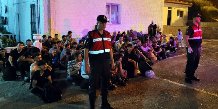 3 minibüste 92 göçmen yakalandı