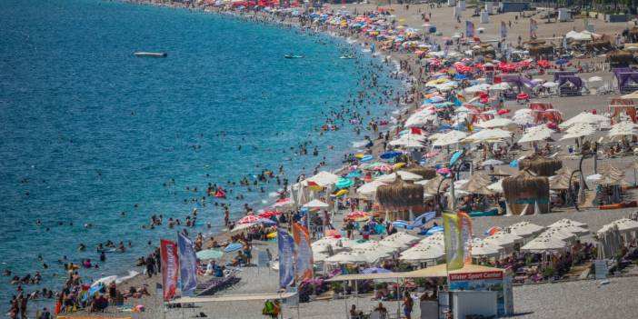 Antalya'da deniz havadan daha sıcak