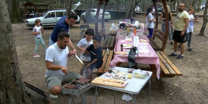 Ormanlara giriş yasağında son: İlk iş mangal yaktılar